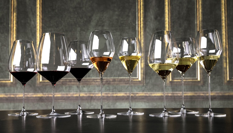 367476774_682062453959489_6320957387827083579_n Série de verres à vin