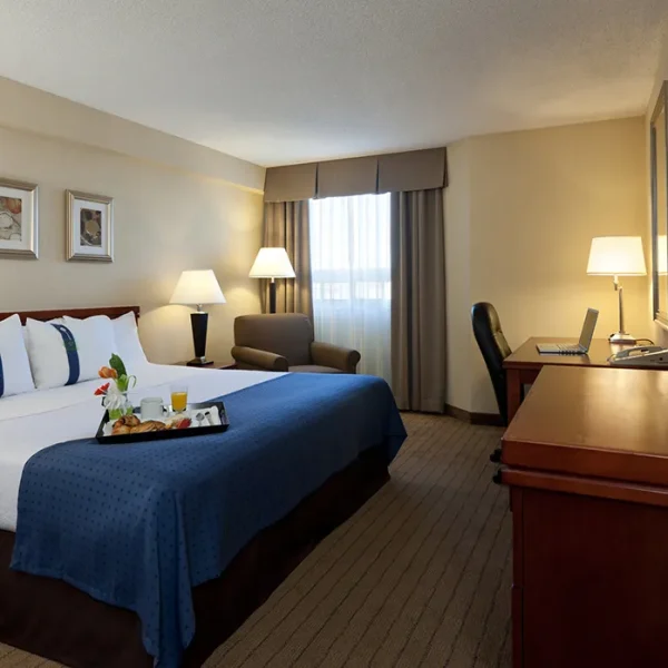 Holiday Inn Laval Montréal 2022-07
